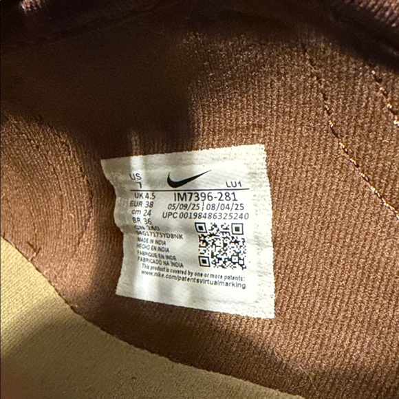 Nike Air Rift - Picture 2 of 3